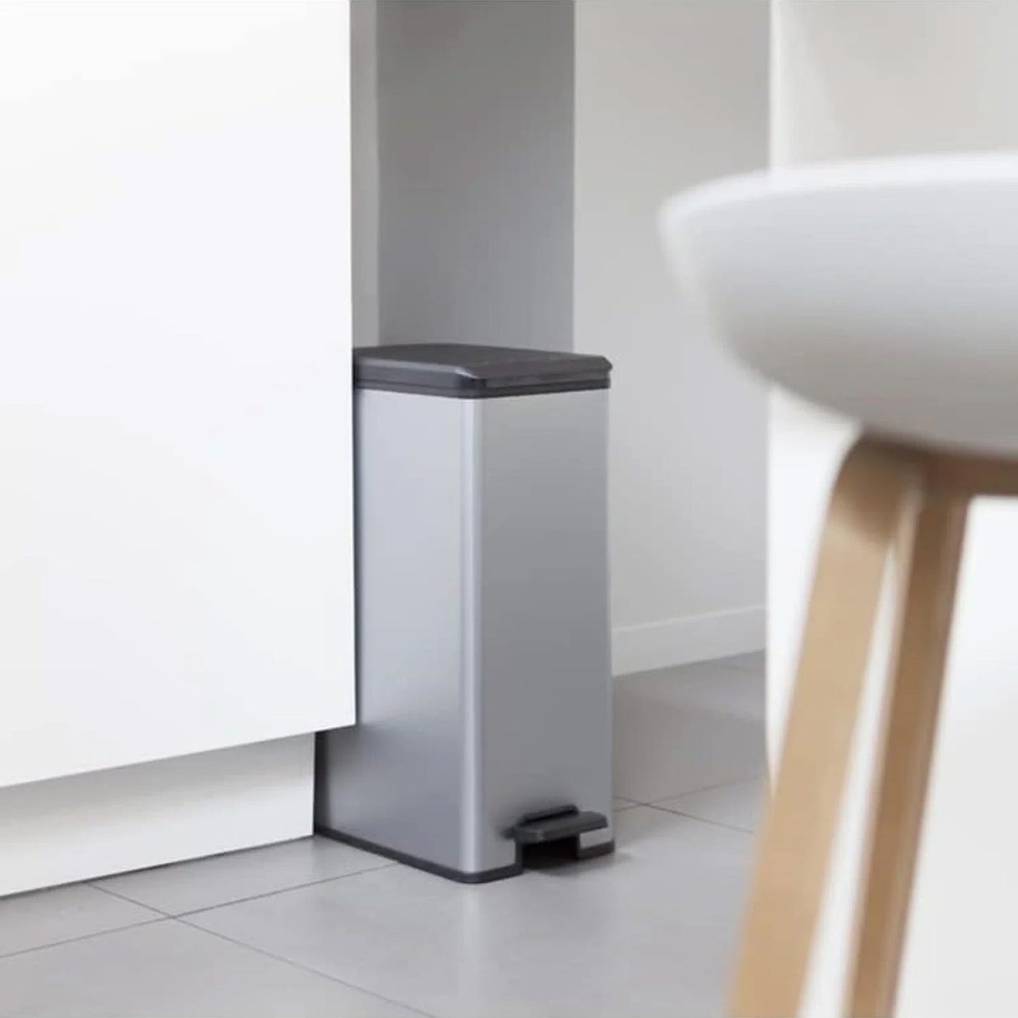 Curver Deco Slim Pedal Bin – 40L – Silver - mazeproducts