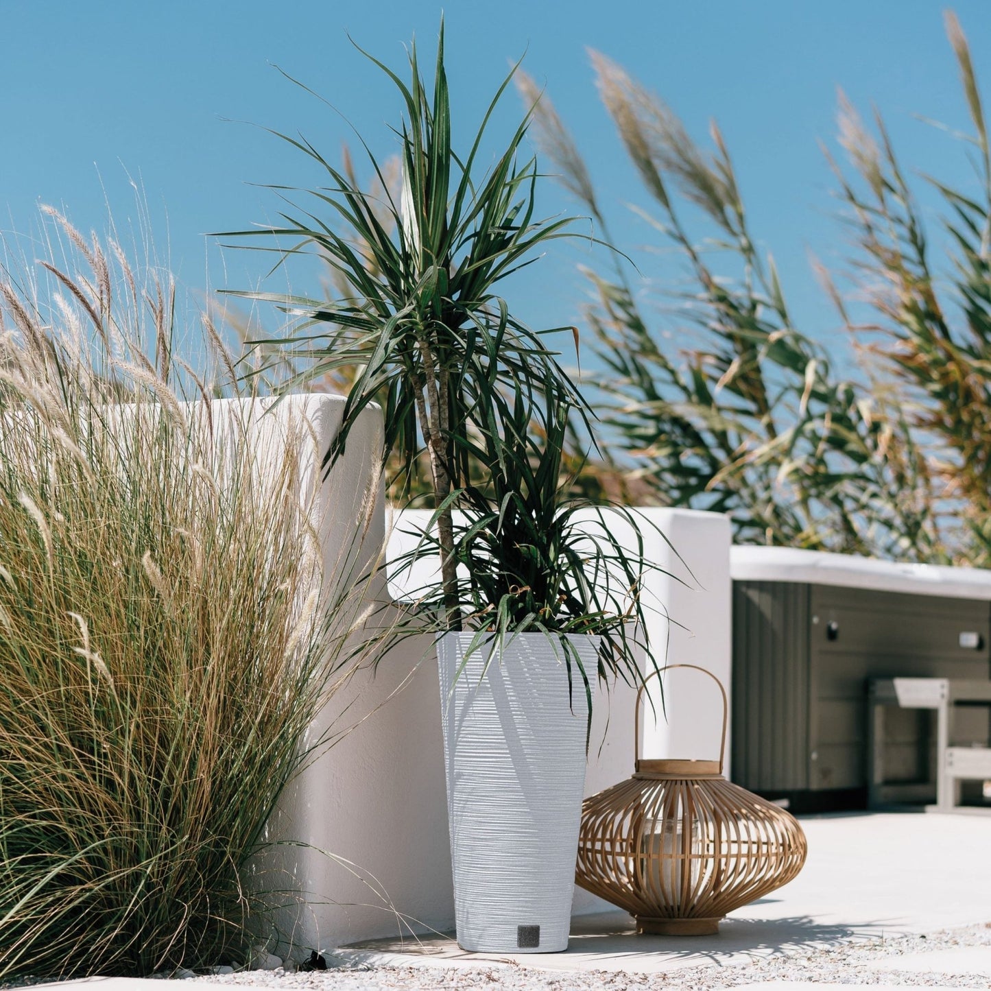 Furu Round Tall Planter 250 - mazeproducts