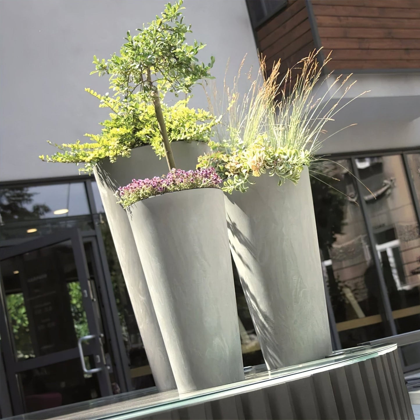 Tubus Slim Beton Planter - mazeproducts