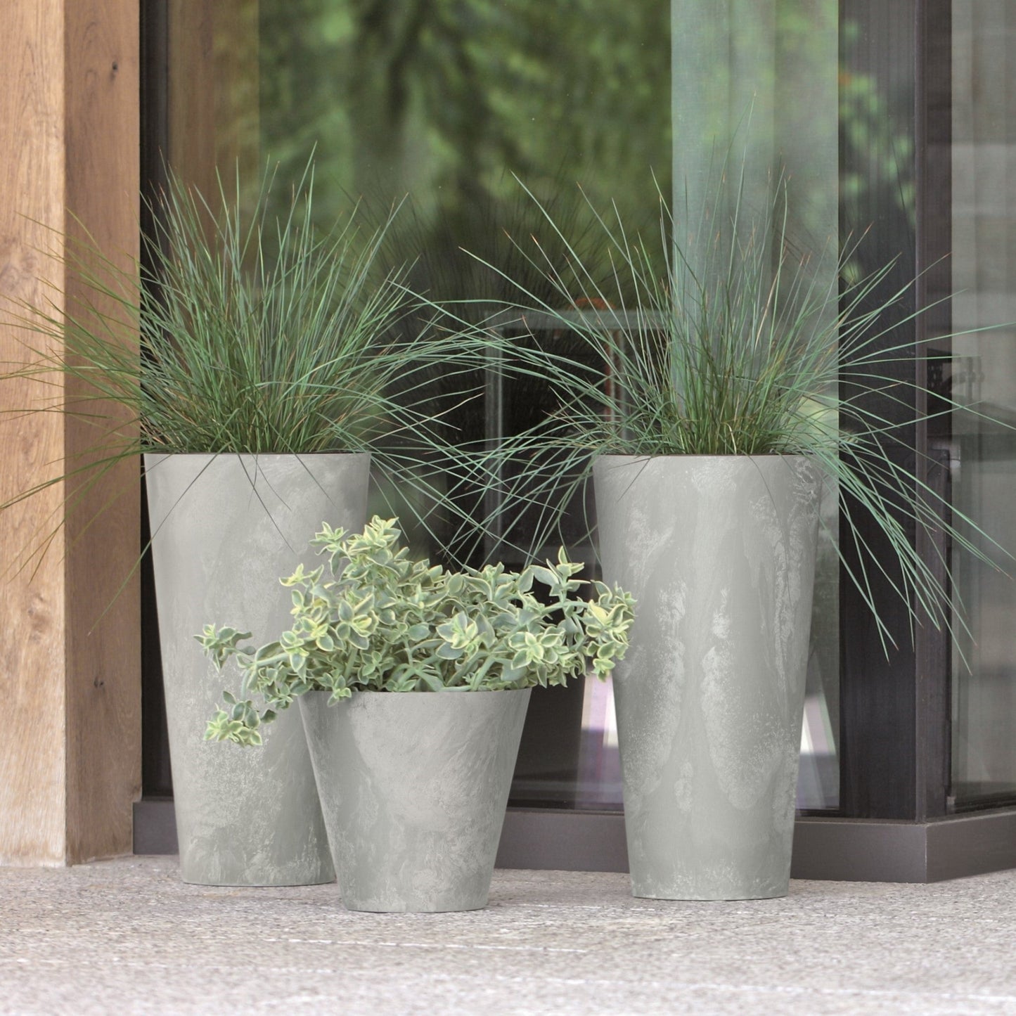 Tubus Slim Beton Planter - mazeproducts