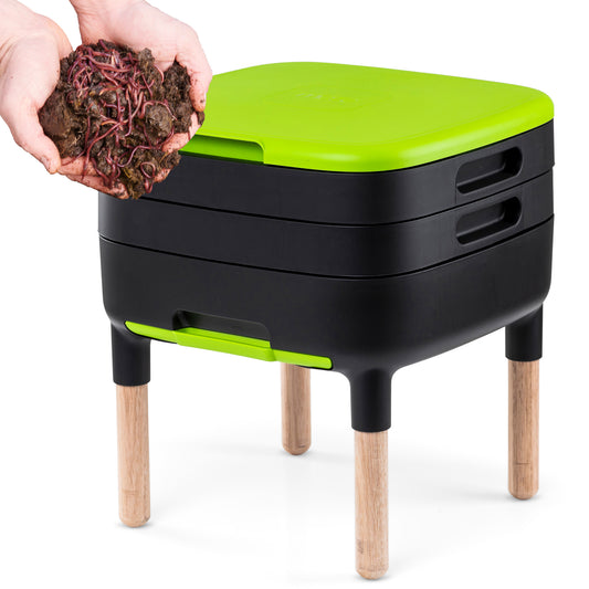 Maze Worm Farm (Wood Legs and Worms) - mazeproducts