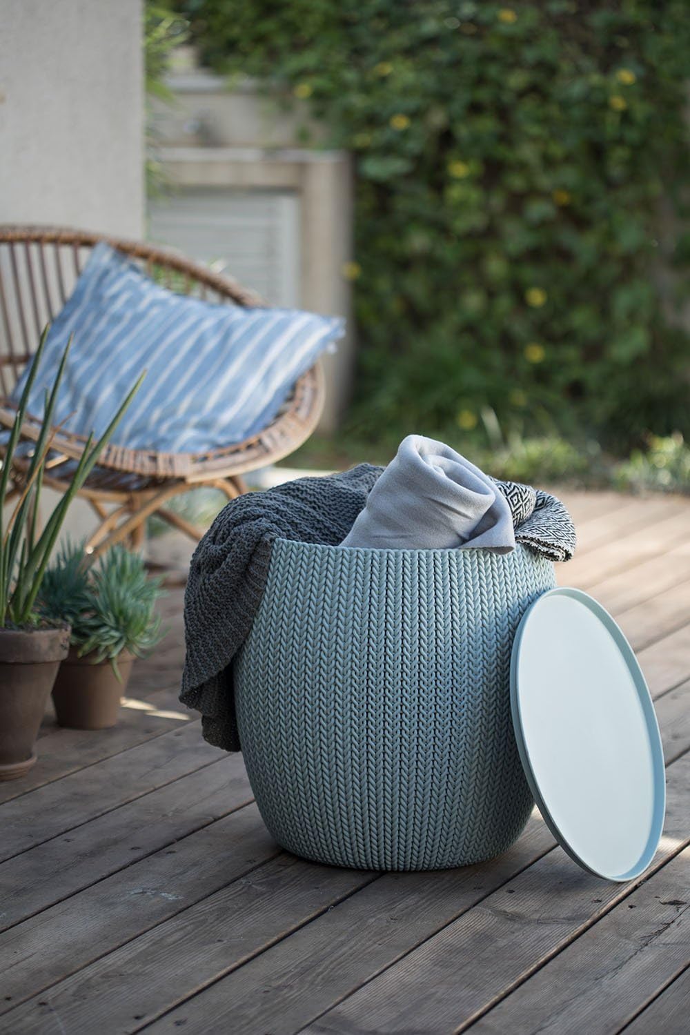 Keter Cozy Urban Balcony Set - Beige