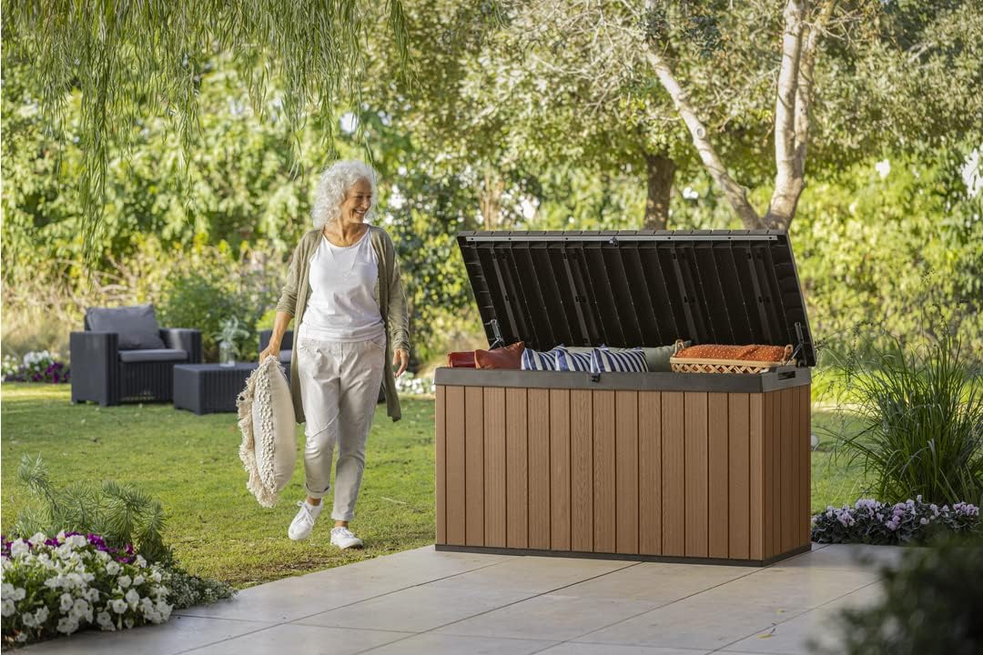 Keter Darwin 570L Storage Box - Brown