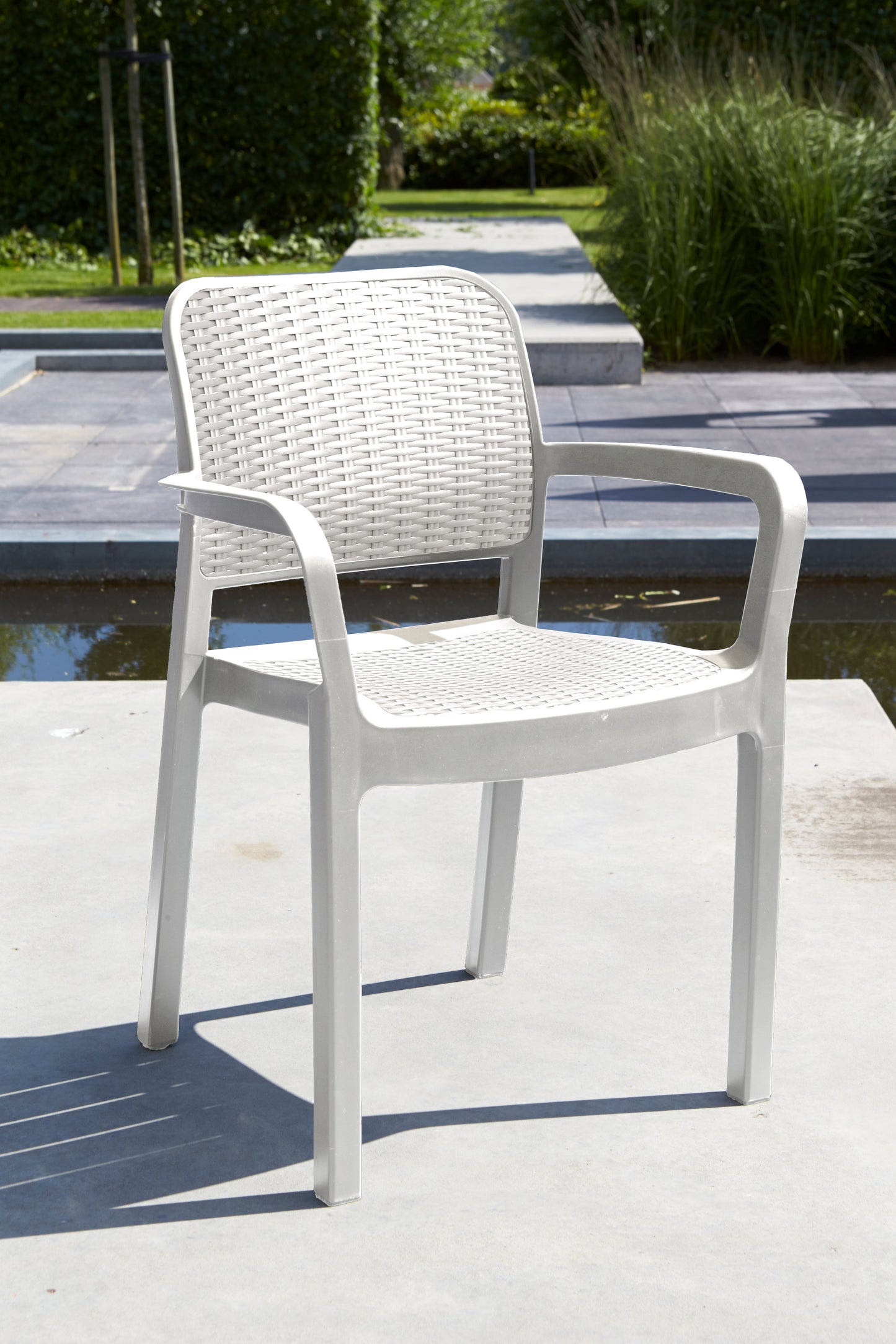 Keter Melody Bella Dining Set - White