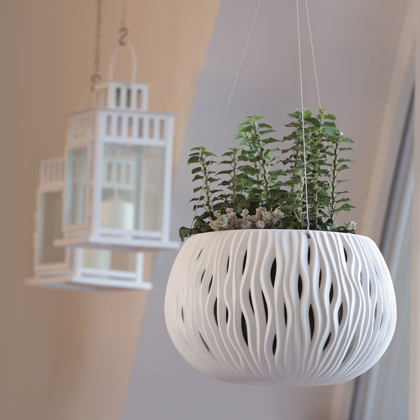 Sandy Hanging Planter 370