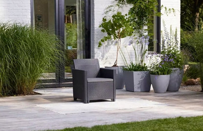 Keter Claire 5 Seater Set with Lyon Table & Storage